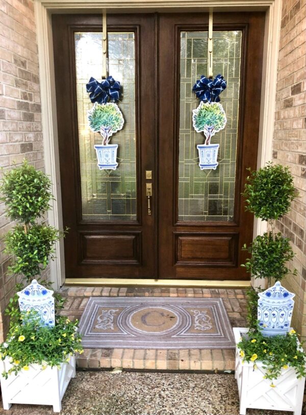 Home Themed Home - Amy Boxwood Door Hanger